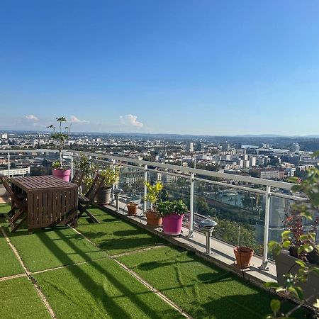 Chambre Dans Les Hauteurs De Lyon Proche Fourviere Chez L Hote Exterior foto